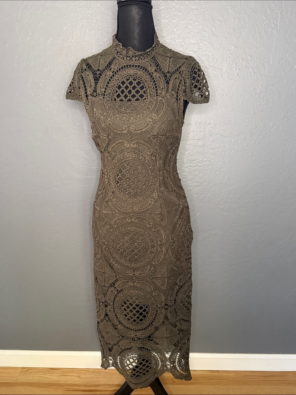 Romeo & Juliet Couture Olive Crochet Lace Maxi Dress